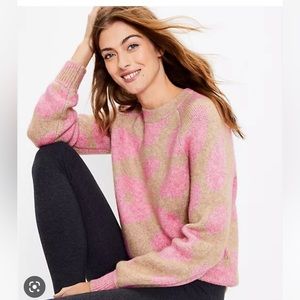 Lou & Grey Pink Leopard print sweater size Large